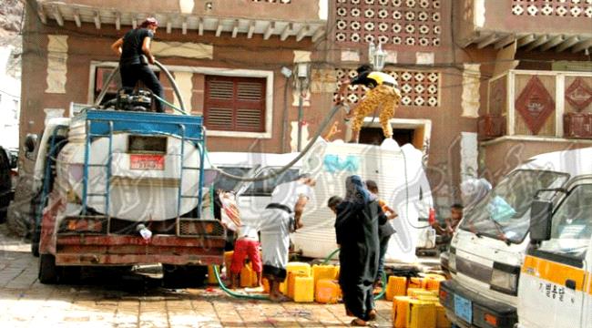 تحقيق-أزمة مياه تخنق المواطنين في عدن مع قرب دخول الصيف
