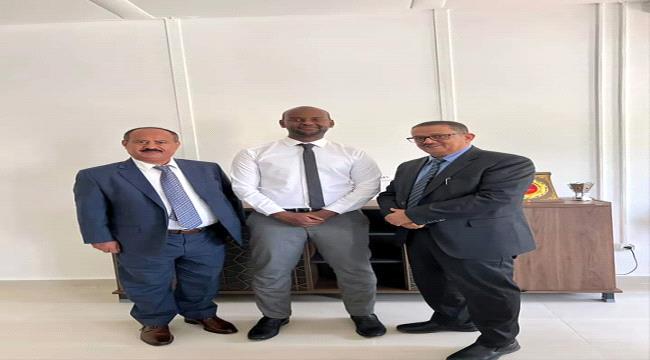 رئيس اليمنية يبحث مع نظيره الجيبوتي سبل التعاون المشترك