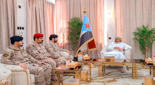 الزُبيدي يبحث مع قائد سعودي التعاون العسكري والأمني في عدن والمناطق المحررة