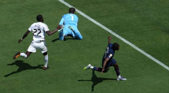 على طريقة برشلونة.. باريس يهين ريال مدريد ويبلغ نهائي المونديال ...