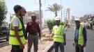 بدء سفلتة طريق حيوي في العاصمة عدن ...
